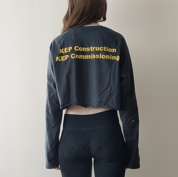 Cropped Carhartt Long-Sleeve Tee - Picture 4 of 4